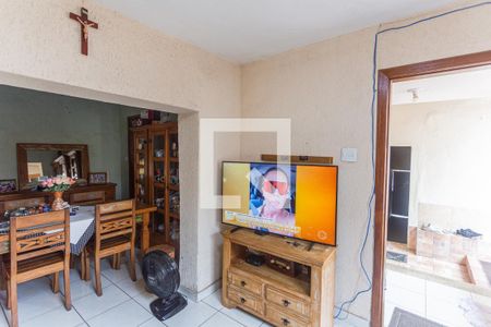 Sala de casa à venda com 4 quartos, 250m² em Santa Cruz, Belo Horizonte