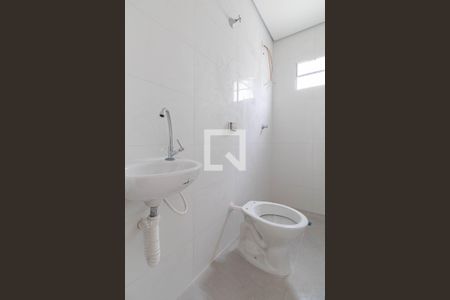 Banheiro de casa para alugar com 1 quarto, 48m² em Jardim Popular, São Paulo