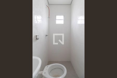 Banheiro de casa para alugar com 1 quarto, 52m² em Jardim Popular, São Paulo