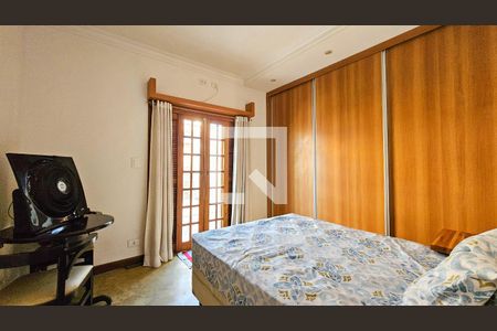 Quarto 1 de casa para alugar com 4 quartos, 350m² em Vila Arriete, São Paulo