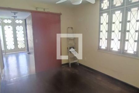 Casa à venda com 5 quartos, 330m² em Boa Viagem, Niterói