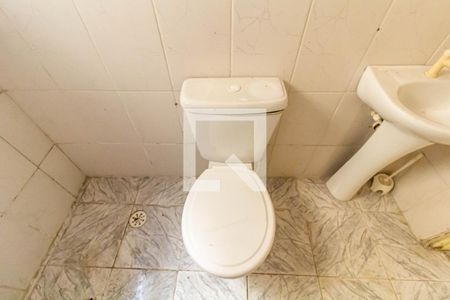 Banheiro de casa à venda com 1 quarto, 40m² em Jardim Casa Pintada, São Paulo