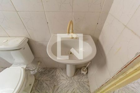 Banheiro de casa à venda com 1 quarto, 40m² em Jardim Casa Pintada, São Paulo