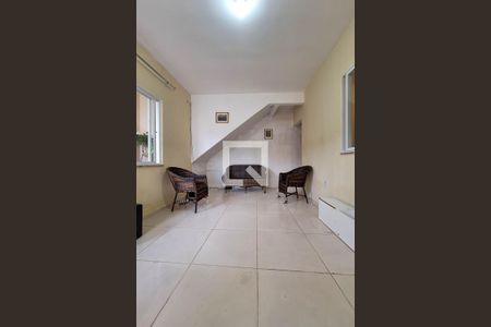 Sala de casa à venda com 2 quartos, 190m² em Marazul, Niterói