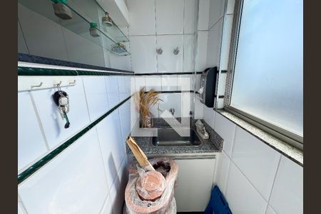 Área de Serviço de apartamento para alugar com 4 quartos, 300m² em Eldorado, Contagem