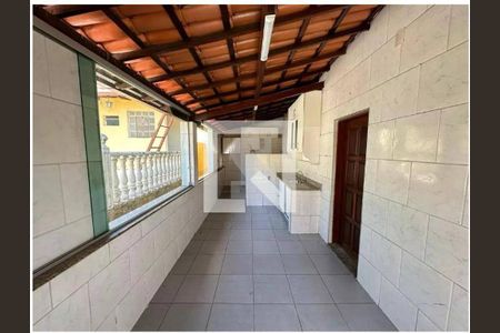 Casa à venda com 3 quartos, 300m² em Alvorada, Contagem