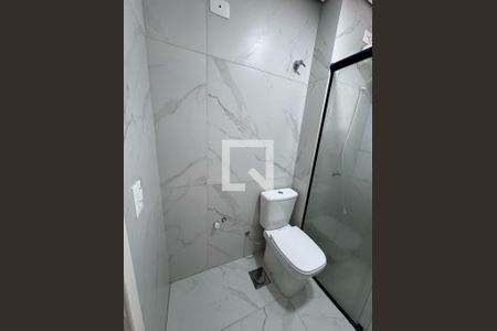 Banheiro de apartamento à venda com 2 quartos, 58m² em Tristeza, Porto Alegre