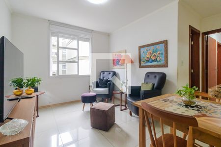 Sala de apartamento à venda com 4 quartos, 90m² em Menino Deus, Porto Alegre
