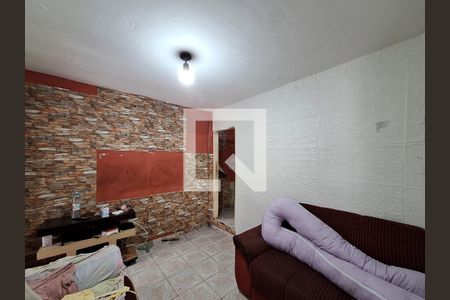 Sala de casa à venda com 2 quartos, 200m² em Vila Santa Maria, São Paulo