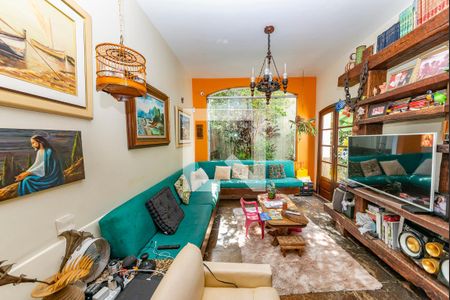 Sala 3 de casa à venda com 5 quartos, 316m² em Vila Paris, Belo Horizonte