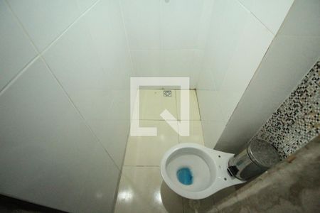 Banheiro de kitnet/studio para alugar com 0 quarto, 20m² em Macaúbas, Salvador