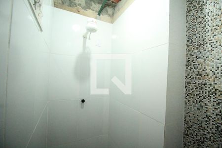 Banheiro de kitnet/studio para alugar com 0 quarto, 20m² em Macaúbas, Salvador