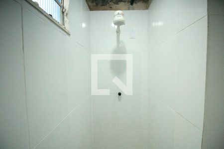 Banheiro de kitnet/studio para alugar com 0 quarto, 20m² em Macaúbas, Salvador
