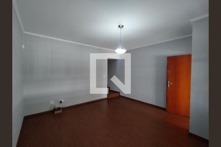 Sala de casa à venda com 3 quartos, 107m² em Vila Nair, São Paulo