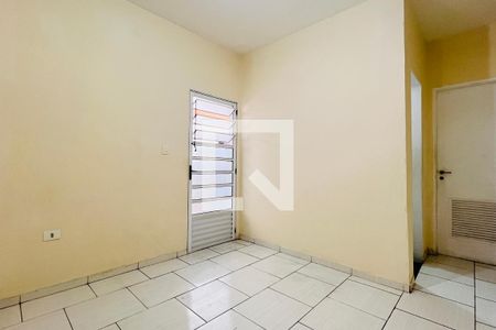 Sala de apartamento para alugar com 1 quarto, 60m² em Jardim Presidente Dutra, Guarulhos