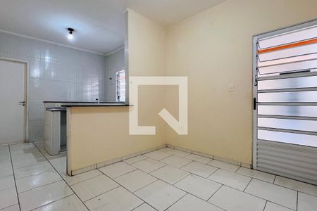 Sala de apartamento para alugar com 1 quarto, 60m² em Jardim Presidente Dutra, Guarulhos