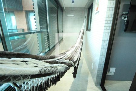 Varanda da Sala de apartamento para alugar com 1 quarto, 37m² em Boca do Rio, Salvador