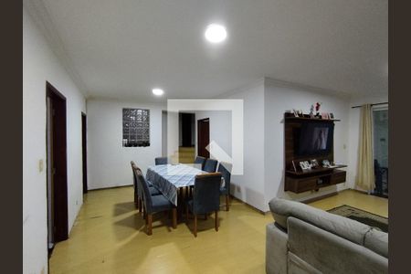 Sala de casa à venda com 3 quartos, 189m² em Vila Brasilio Machado, São Paulo