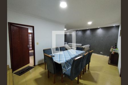 Sala de casa à venda com 3 quartos, 189m² em Vila Brasilio Machado, São Paulo