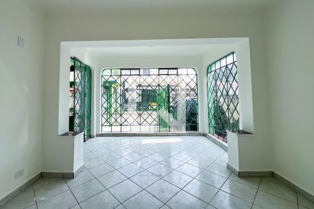 Sala de casa à venda com 2 quartos, 100m² em Vila Arcadia, São Paulo