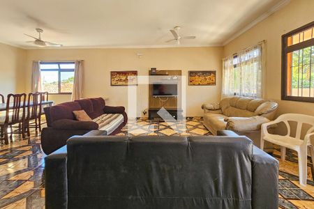 Sala 2 de casa para alugar com 7 quartos, 402m² em Jardim Guaiuba, Guarujá