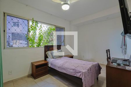 Quarto 2 de casa à venda com 3 quartos, 399m² em São Pedro, Belo Horizonte