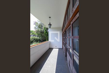 Varanda da sala 1 de casa para alugar com 6 quartos, 1400m² em Bandeirantes (pampulha), Belo Horizonte