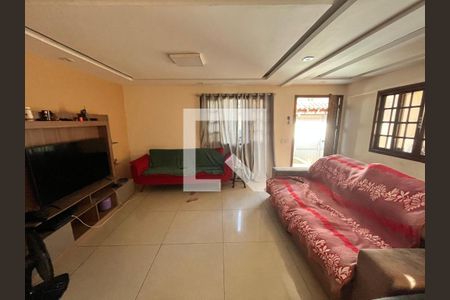 Sala de casa à venda com 4 quartos, 370m² em Taquara, Rio de Janeiro