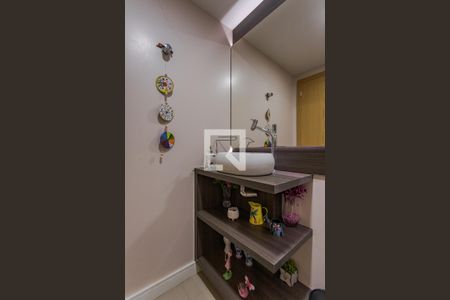 Lavabo de apartamento para alugar com 3 quartos, 105m² em Passo D’areia, Porto Alegre