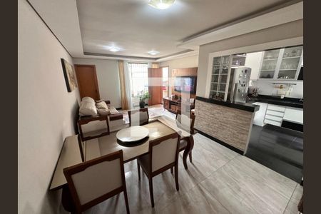 Casa à venda com 3 quartos, 124m² em Fernão Dias, Belo Horizonte