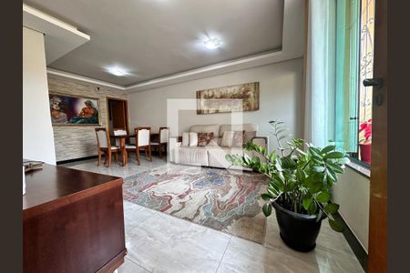 Casa à venda com 3 quartos, 124m² em Fernão Dias, Belo Horizonte