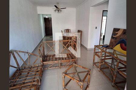 Sala de apartamento para alugar com 2 quartos, 75m² em Boqueirão, Praia Grande