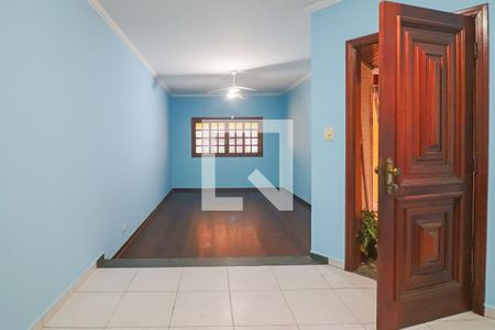 Sala de casa para alugar com 3 quartos, 130m² em Vila Albano, São Paulo