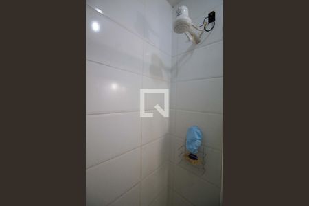 banheiro social de kitnet/studio à venda com 1 quarto, 30m² em Copacabana, Rio de Janeiro