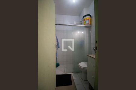 banheiro social de kitnet/studio à venda com 1 quarto, 30m² em Copacabana, Rio de Janeiro