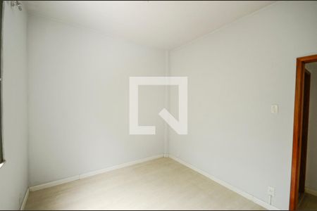 Quarto de apartamento à venda com 1 quarto, 50m² em Estácio, Rio de Janeiro