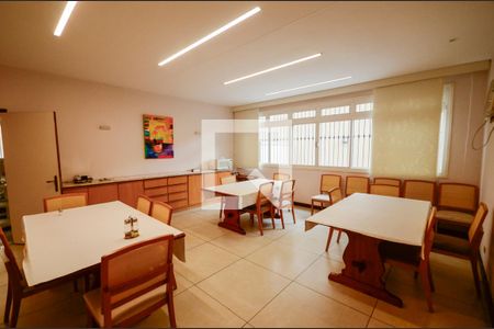 Sala 2 de casa à venda com 8 quartos, 1884m² em Tijuca, Rio de Janeiro