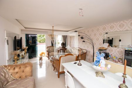 Sala de casa à venda com 4 quartos, 320m² em Vargem Grande, Rio de Janeiro