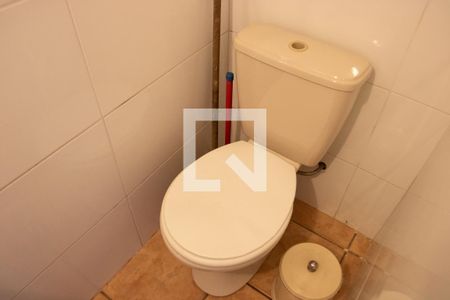 Lavabo de casa à venda com 3 quartos, 143m² em Jardim Sonia, São Paulo