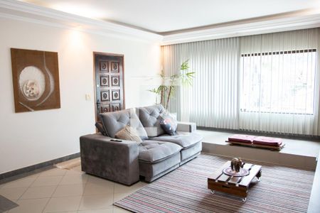 Sala de casa à venda com 3 quartos, 143m² em Jardim Sonia, São Paulo