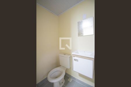 Banheiro de kitnet/studio para alugar com 1 quarto, 12m² em Porto da Pedra, São Gonçalo