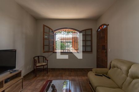 Sala de casa à venda com 3 quartos, 360m² em Candelária, Belo Horizonte