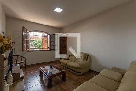 Sala de casa à venda com 3 quartos, 360m² em Candelária, Belo Horizonte