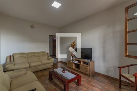 Sala de casa à venda com 3 quartos, 360m² em Candelária, Belo Horizonte