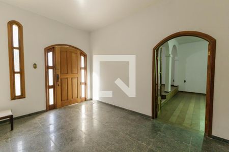 Sala 1 de casa para alugar com 7 quartos, 500m² em Chácara das Pedras, Porto Alegre