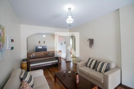 Sala de casa à venda com 5 quartos, 360m² em Santa Helena, Contagem