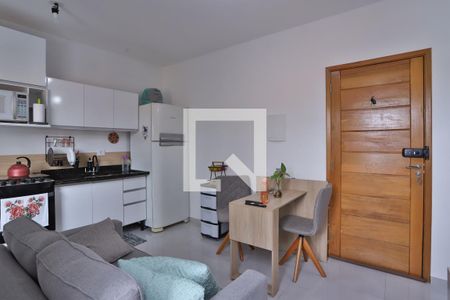Sala/Cozinha de apartamento à venda com 1 quarto, 31m² em Vila Canero, São Paulo