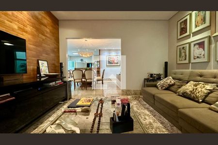 Sala de casa à venda com 4 quartos, 382m² em Grajaú, Belo Horizonte