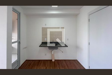 Sala/Cozinha de apartamento à venda com 2 quartos, 40m² em Jardim Santo Antoninho, São Paulo