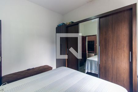 Quarto 1 de casa à venda com 4 quartos, 185m² em Jardim Ana Rosa, São Paulo